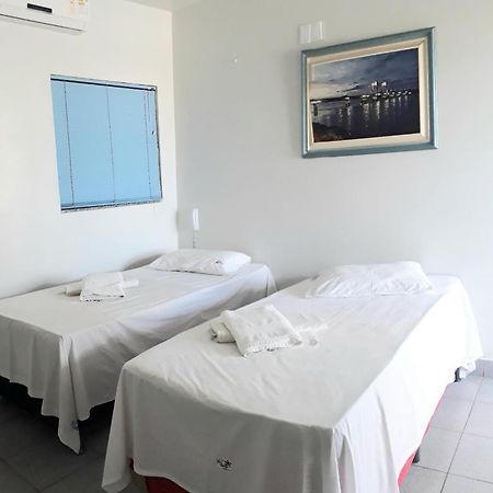 Kris Hotel 彼得罗利纳 外观 照片