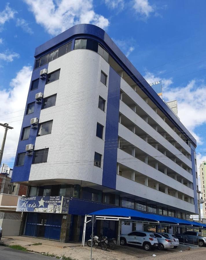 Kris Hotel 彼得罗利纳 外观 照片